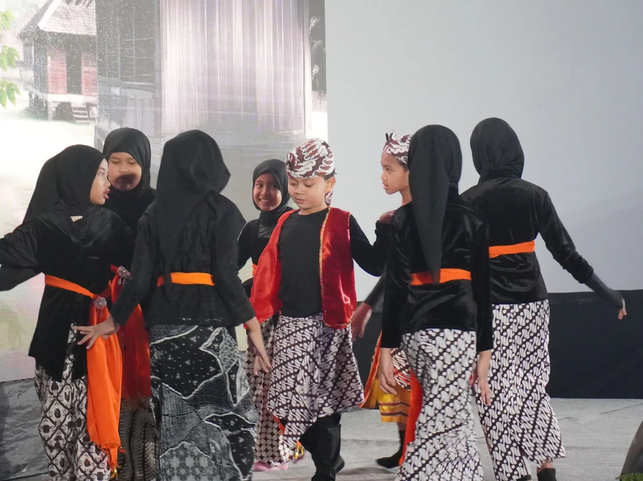 Appreciation Day And End Year Performance CIS Primary Juanda