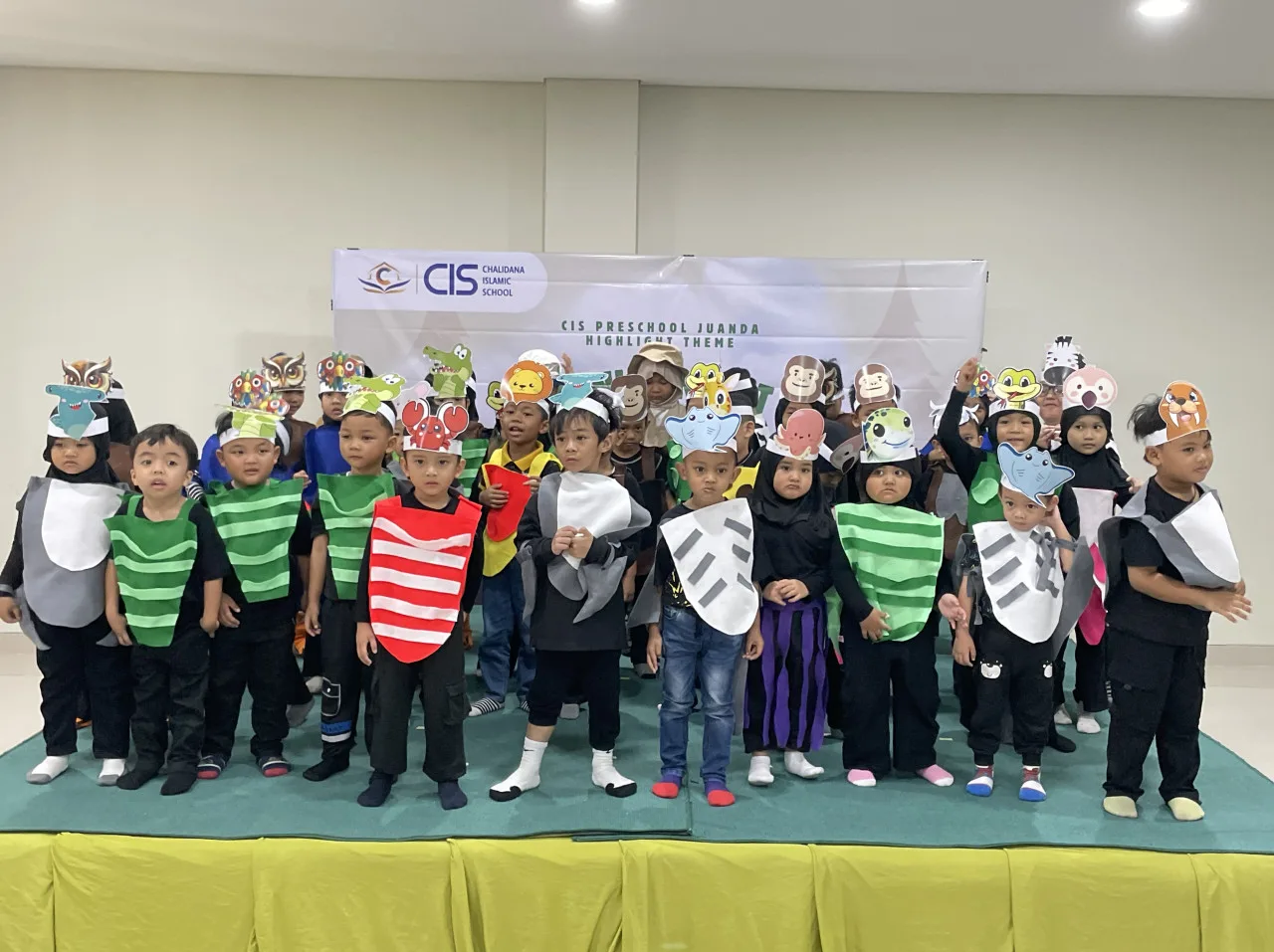 Highlight Theme: Animal Performances Assembly