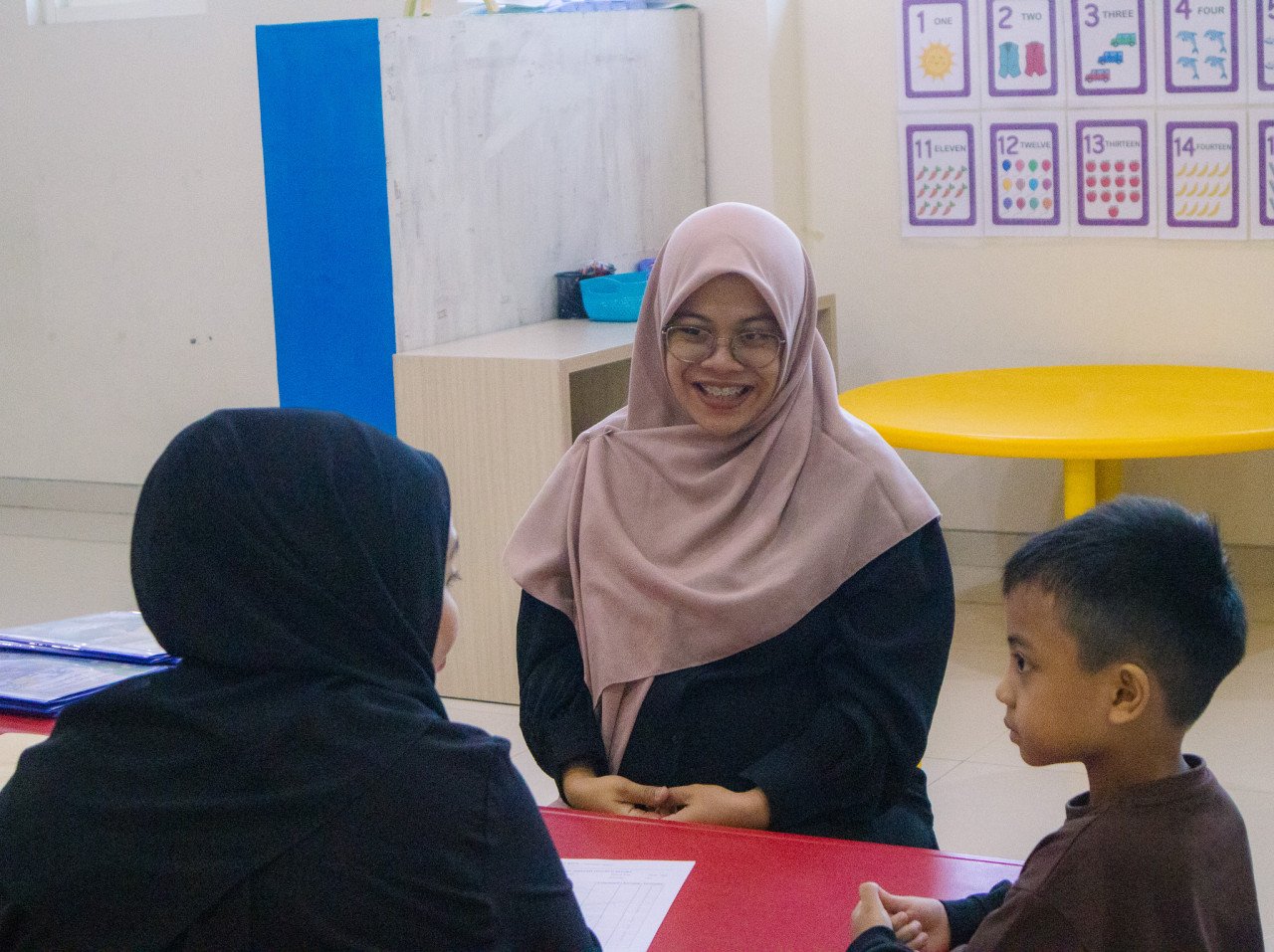 To Monitor Students' Learning Progress, CIS Preschool Gresik Holds a Midterm RCD Session