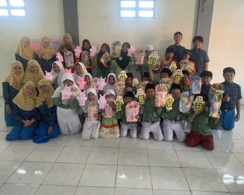 Comunity Service Chalidana Islamic School Primary Menganti
