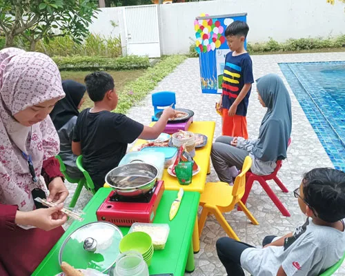 Leisure Activity: BBQ time, grill & chill