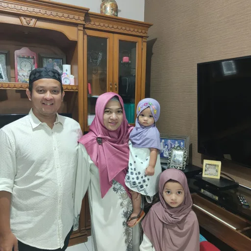 Adzkia Rizky Zabira Zahra