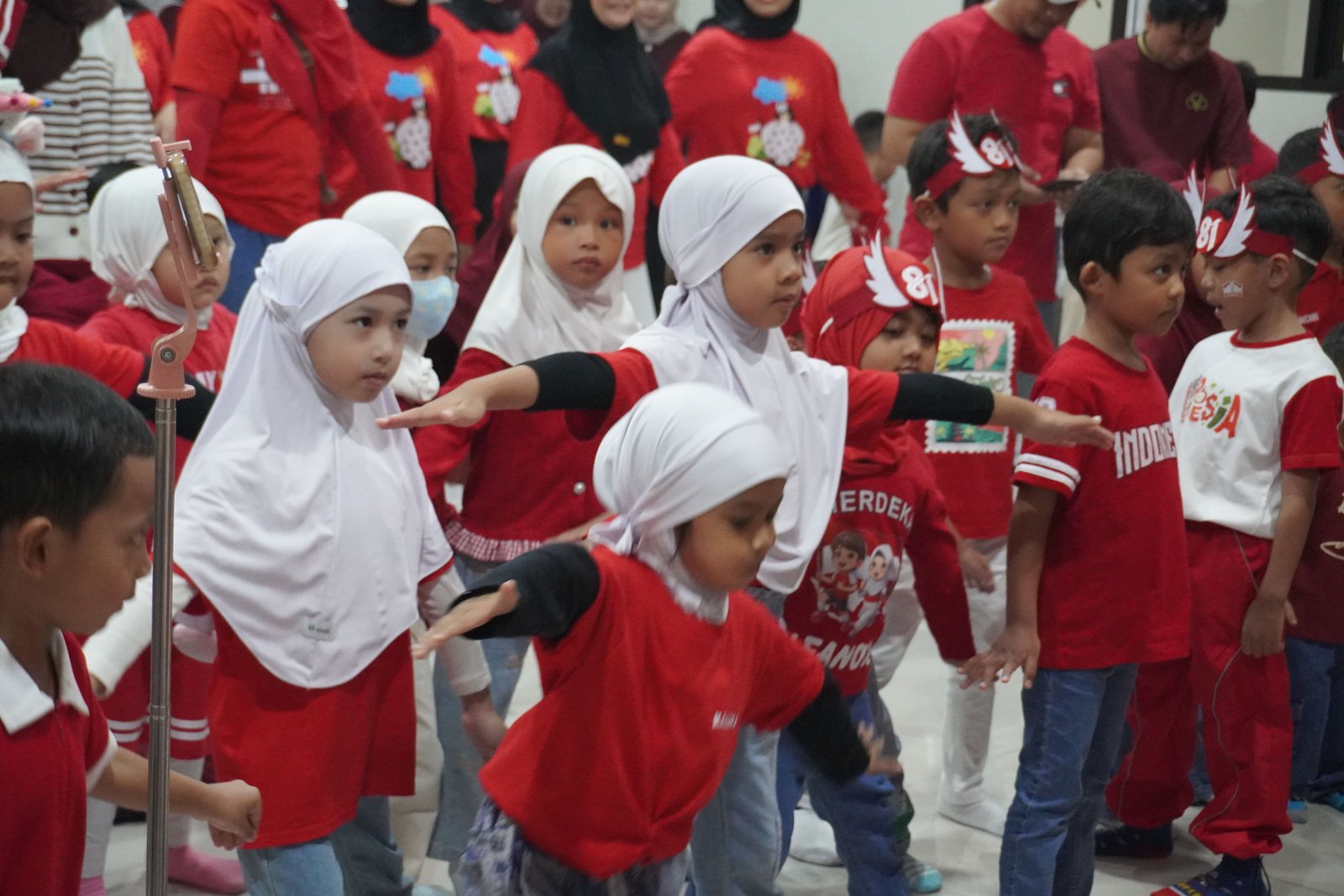 Filled with Joy and Togetherness, CIS Preschool Sidoarjo Celebrates the 81st Indonesian Independence Day with Fun Games and Active Parent Involvement